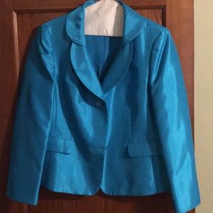 Le Suit woman’s suit (jacket and skirt)